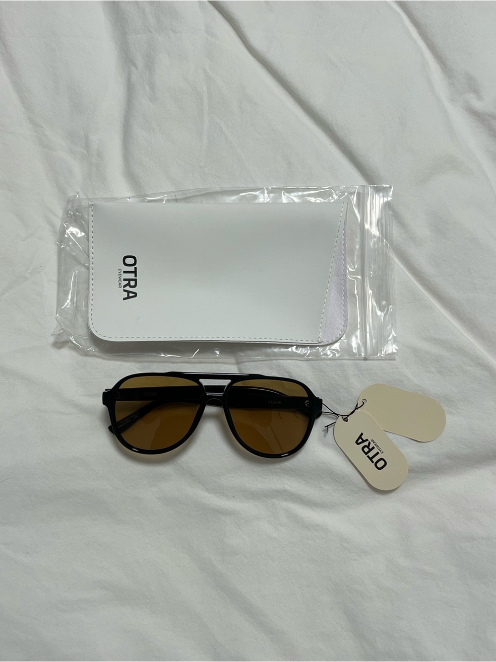 OTRA Stevie Black/Olive Sunglasses